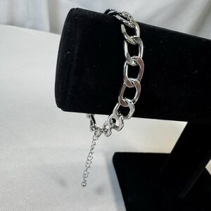 Silver Tone Light Weight Medium Chain Link Bracelet